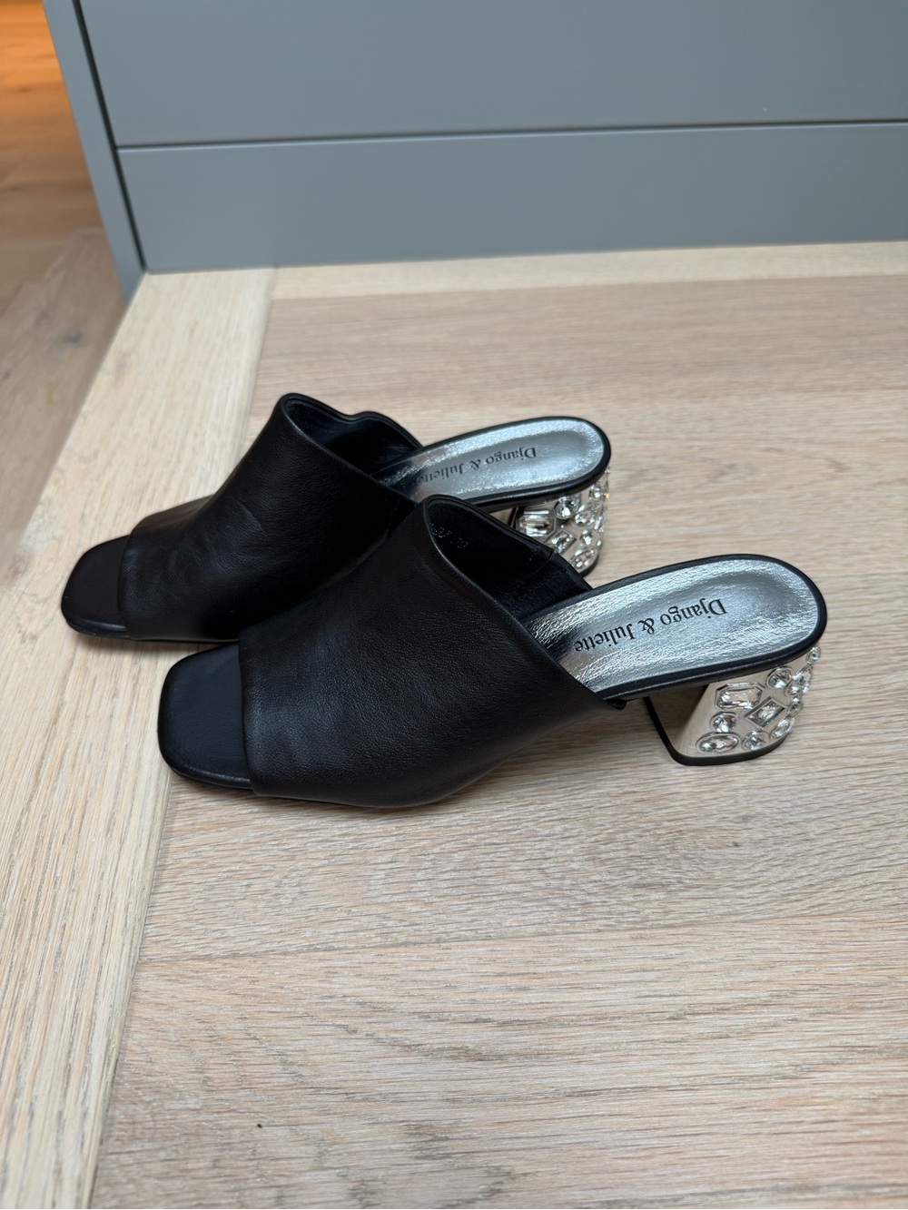 Django & Juliette Black Leather Jeweled Block Heel Mules